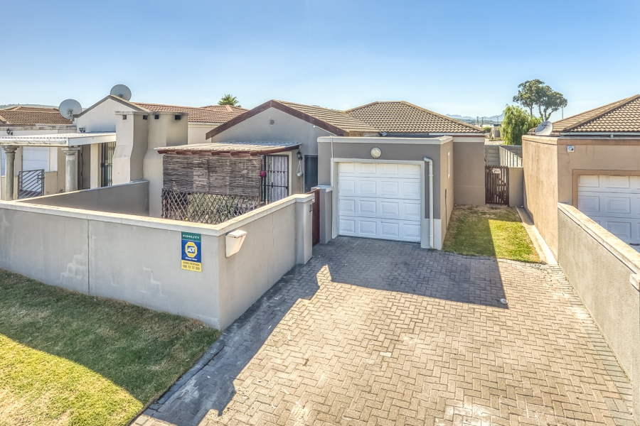 3 Bedroom Property for Sale in Vredelust Western Cape